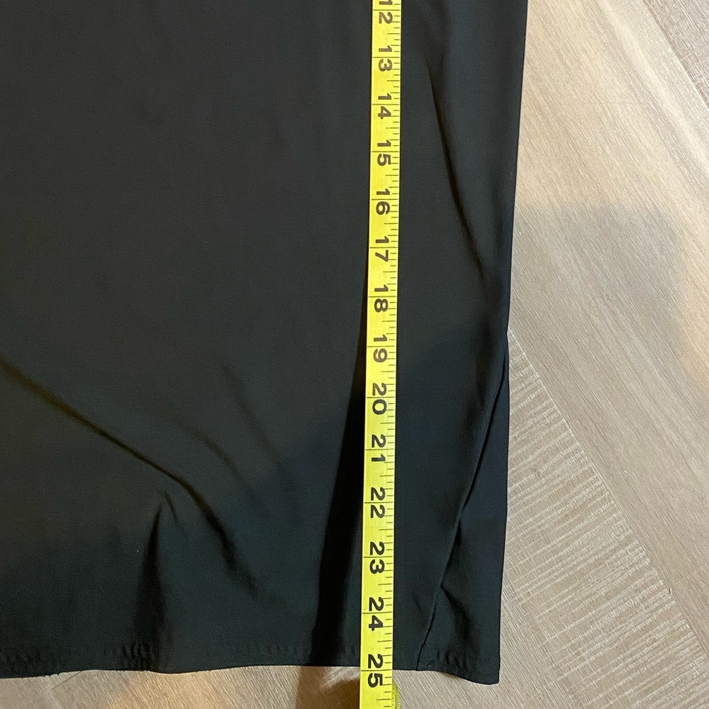 🇺🇸 Under Armour Women’s Long Sleeve Tee - EUC - Picture 5 of 5